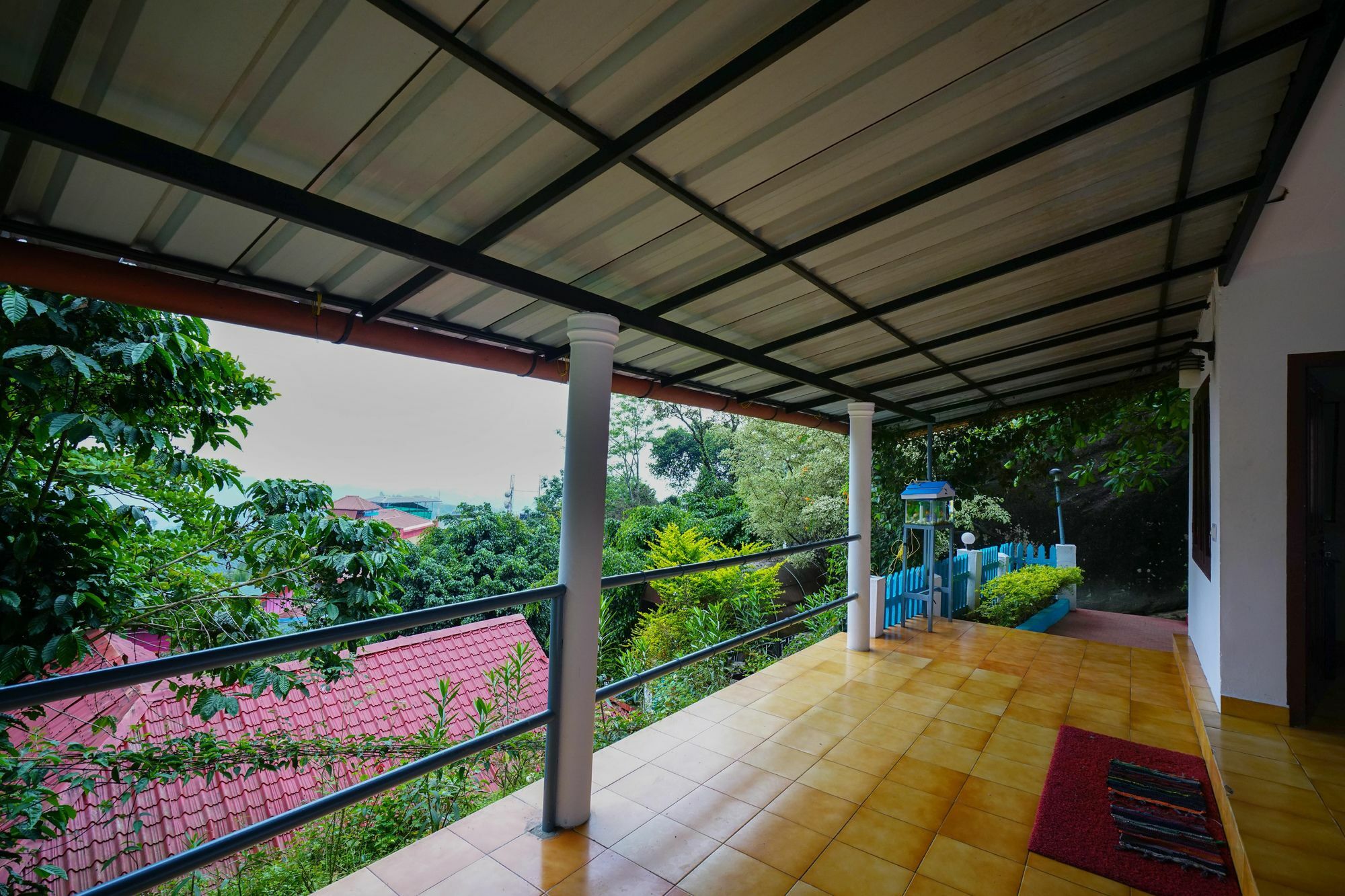 Oyo 10262 Hotel Munnar Rock 外观 照片